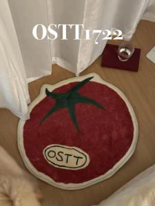 VIKAMA Tomato Shape RugBathroom Bedroom Bedside Floor MatEntrance DoormatWaterproof Dressing Table Foot Mat Home Decoration