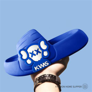 LHMoonlight NEW✨รองเท้าแตะแฟชั่น รองเท้าแตะแบบสวม  แต่งลายการ์ตูนด้านข้างเท่ๆ รุ่นนี้ใส่ได้ทั้งหญิงและชาย👽มีให้เลือก3สีสวยๆ จัดเลยเลยครับน้องๆ💭