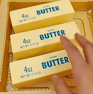 1pcs Butter Stick Squeeze Butter Toy Slow Rising Stress Relief Slow Rebound Toy Mini Relaxing