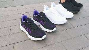 Giày Thể Thao Toàn Màu Đen Giày Chạy Bộ Đế Mềm Thường Ngày Vải Lưới Thoáng Khí Mẫu Mới Mùa Hè Nhẹ Nhàng Cho Nữ Giày Du Lịch Học Sinh Cỡ Lớn