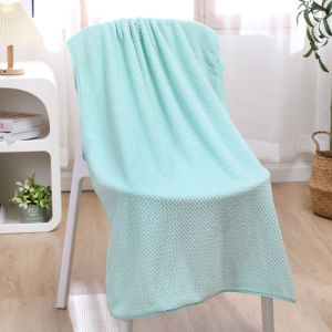 ผ้าเช็ดตัวผืนใหญ่ ขนาด 140x70 cmซม ผ้าดีนิ่มมาก ดูดซับน้ำได้ดี ผ้าดี ใหญ่ แห้งเร็วและสวยงาม