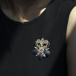 Her Lab Jewelry | Vintage Style Austrian Crystal Flower Gorgeous Brooch Fashion Full Rhinestone Brooch Crown Crystal Collar Pin New fashion colorful brooch fashion inlaid zircon brooch suitable for beautiful banquets Promo sale Foundation Safeguard