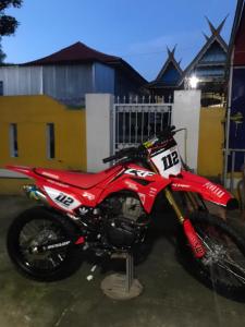 decal crf 150l merah keren