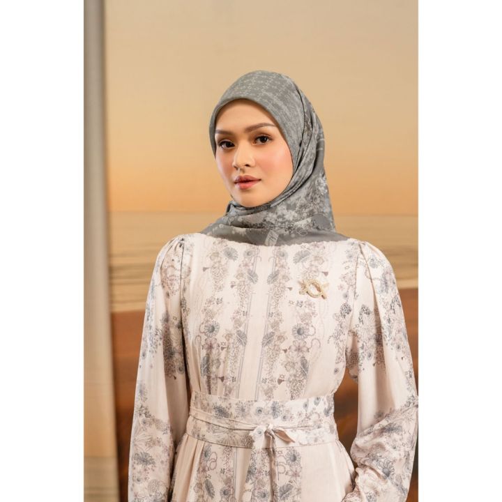 Klamby%20-%20Serafia%20Scarf%20-%20Image%203