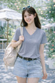 Áo thun trơn nữ cổ tim TOLI 16 màu Form vừa dáng suông vải cotton 4 chiều mềm mịn - BSA09
