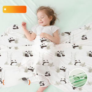 Summer thin air-conditioning ice silk blanket childrens blanket summer air-conditioning ice silk blanket baby newborn soft and comfortable skin-friendly plush soft
