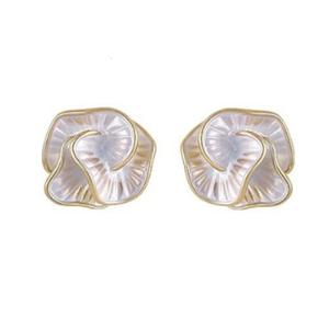 Elegant 3D Camellia Studs Earrings Portable Accessory for Women Stylish Black Tone with Sturdy Alloy Materials
