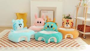 Babys new style of learning to sit in a baby chair sitting on a standing sofa practicing with a chair that does not harm the spine and training with a magical tool