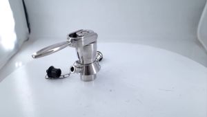 316L sanitary food aseptic quick-fit clamp type sampling valve welding type sampling valve wrench sampling valve TC