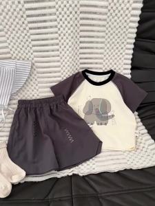Stylish baby boy summer Korean-style suit thin short-sleeved outfit for infants T T-shirt Casual + Work shorts are versatile summer clothing