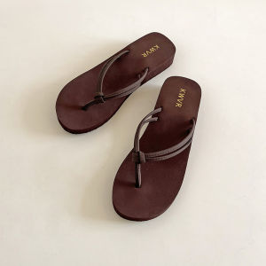 [Free Shipping] Womens mid-heel and flat-heel non-slip beach flip-flops stylish double-strap outdoor sandals