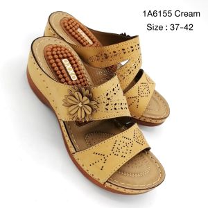 [ส่งเร็วพิเศษ!] 8am รองเท้าเพื่อสุขภาพ รองเท้าส้นเตารีดแบบสวม งานเย็บมือทนทาน สวมใส่สบาย น้ำหนักเบามาก 1A6155