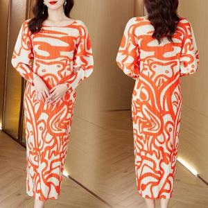 Nova quality⭐One person one pleat ⭐ Miyake spring wear high-end fashion age-reducing foreign style pleated dress slim printed large size womens bat sleeve dress