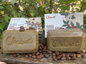 สบู่อาบน้ำสครับกาแฟขัดขี้ไคล 2ก้อน99บาท รูขุมขนตื้นขึ้น ผลัดเซลล์ผิวเก่า บำรุงผิวให้เนียนนุ่ม น้ำหนัก120กรัม