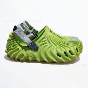 crocs New C Fingerprint hole shoes coconut fishing sandals for men and women outdoor wading beach casual couples sandals
