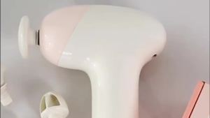 MassagePercussion MassagePortable Handheld Massager for Athletes Office Workers Men & Women - Travel Friendly Gift(Pink)