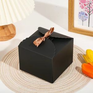 Hộp quà kraft vuông mini nắp cài thắt nơ Vintage kèm rơm lót hộp giấy kraft -LUMBL