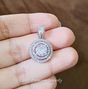 Liontin Perak Bulat Moroko Full Kristal Berlian Titanium 22K