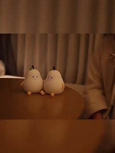 Led Cute Pear Night Light Dimmable Nursery Pear Lamps Super Squishy Silicone USB Rechargeable Touch Control 7 Colors Night Lamp
