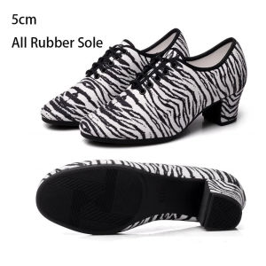 เสือดาวพิมพ์รองเท้าเต้นรำผู้หญิงห้องบอลรูมแทงโก้รองเท้าเต้นรำละตินสำหรับผู้หญิงแจ๊สรองเท้าปฏิบัติม้าลายแบบส้นก้อน