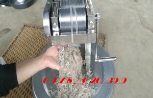 Máy cắt da lợn  heo thành sợi đều đẹp . máy khung inox quay tay