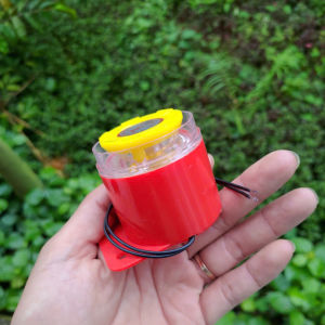 thiết bị báo động chống trộm hồng ngoại còi đèn không dây sử dụng năng lượng mặt trời.