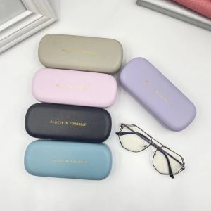 กล่องใส่แว่นตา แบบพกพา สไตล์วินเทจ ทำจากหนัง PU เหมาะสำหรับใส่แว่นกันแดดสำหรับเดินทาง พร้อมจัดส่ง