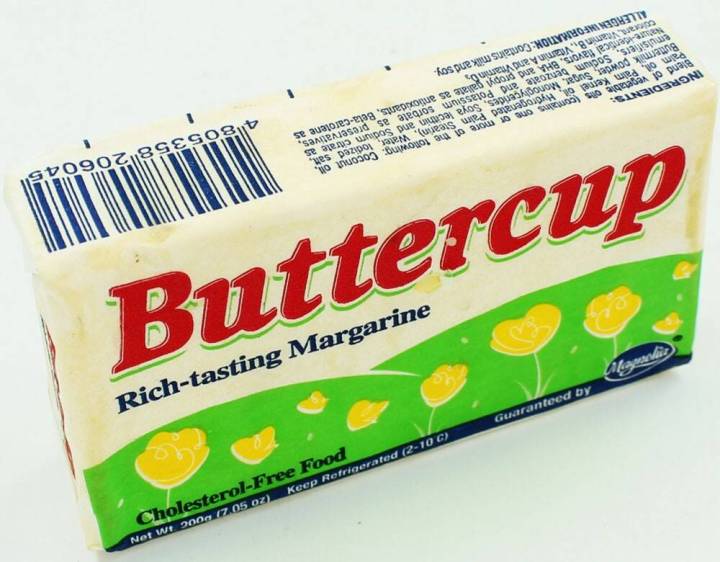 Magnolia Buttercup Butter 220g is a practical and versatile margarine that enhances the flavor of any dish and baked product with its sweet corn and butter taste.