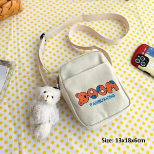 Túi Đeo Chéo Mini Vải Canvas – Kèm Móc Gấu Dễ Thương LILA TBO535