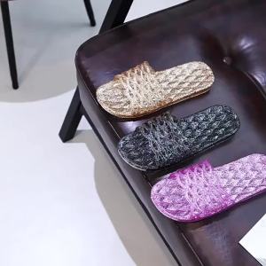[Free Shipping] New Summer Crystal Slippers For Women Flat-Soled Home And Outdoor Shoes WomenS Summer Non-Slip Hollow Jelly Soft-Soled Sandals