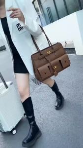 Rodeo Túi đeo vai nữ dung tích lớn đi làm khóa cài phong cách punk túi tote cánh túi mua sắm da thật túi xách tay