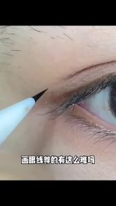Bút Kẻ Mắt Chống Nước Nhanh Khô Lameila Vỏ Bạc vân đá trắng-không thấm nước NO1003
