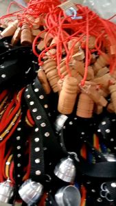 ส่งด่วนส่งไวกระดิ่งวัวขิกวัวฮอกวัวพร้อมสายผ้าไนล่อนคล้องคอวัวมีทั้งขนาดเล็กกลางใหญ่