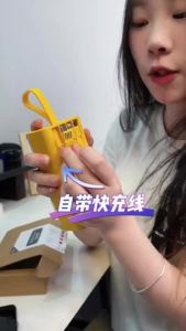 [NEW]Sạc Dựng Phòng Trong Suốt 30kmAh Với 2 Cổng Sạc Nhanh 22.5w và PD20W Kèm 4 Đầu Sạc Màn Hình LED