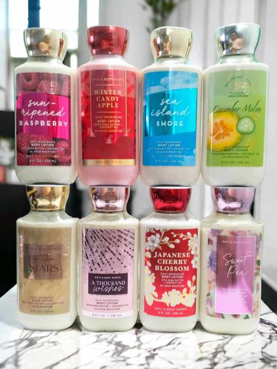 BATH and BODY WORKS Moisturizing Body Lotion (Original)