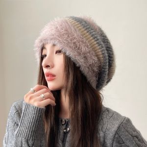 MAOMEI Vải nhung ấm áp Mũ len dáng rộng mùa đông Độ đàn hồi Dệt kim dày Mũ len dệt dày Bảo vệ tai Nhẹ Mũ xếp chồng Phụ nữ