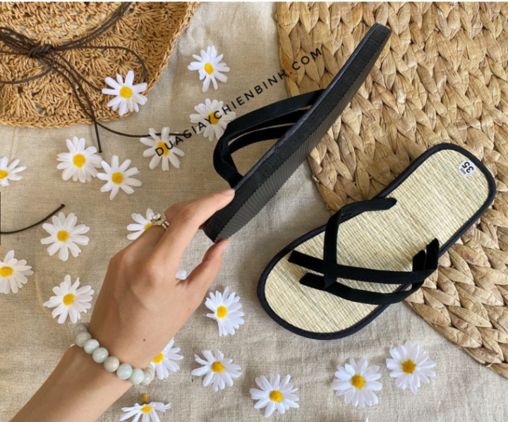 D%C3%A9p%20chi%E1%BA%BFu%202%20d%C3%A2y%20quai%20%C4%91%C3%B4i%20-%20Image%202