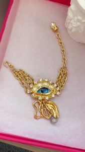Vintage classic high-end design bracelet with eye nose and mouth pattern