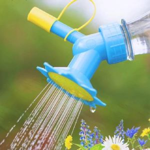 Đầu tưới cây nhỏ gọn – gắn chai nhựa tái sử dụng tiện lợi