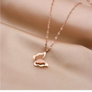 Kalung Titanium Wanita Rantai Pecah Kopi Liontin Kupu-Kupu Anti Karat Selamanya Korean Style Elegan