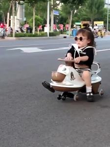 Ride-On Car Swing Scooter Toddler Car Twist Car For Kids Ride-On Anti-rollover Rocking Car Baby Sliding Walker Twist Car