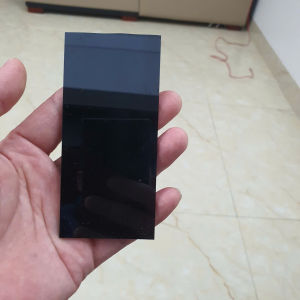 Miếng kính hàn màu đentrắng lắp cho mo hàn mặt nạ hàn ( 1 tấm)