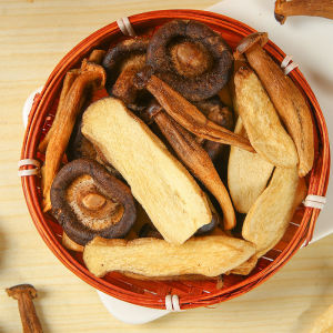 即食菌菇脆多种香菇组合果蔬脆零食 Instant Mushroom Crisp Multiple Mushroom Combinations Fruit Vegetable Crispy Snacks