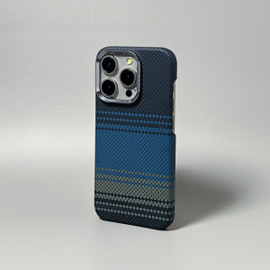 Sanptoch For Magsafe Ultra Light Carbon Fibre Phone Case For iPhone 16 15 14 Pro Max Borderless Matte Skin-friendly Back Cover For iPhone 16 Pro Max Pixel Pattern Protection Casing