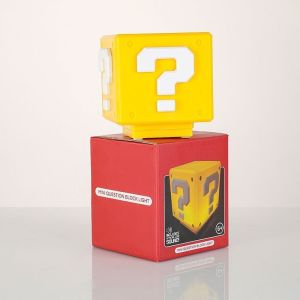 Lampu LED Super Mario Malam Karakter Game Kuno Kuning Yang Bisa Mengeluarkan Suara Saat Di Tekan