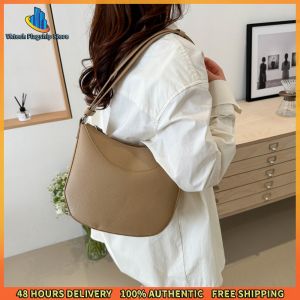 Womens Casual Crossbody Bag Made of Premium PU Leather with Elegant Design for Daily Use and Outdoor Activities