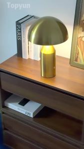 Metal Mushroom Table Lamp Modern Decoration Luxury Nordic Bedroom Headboard Creative Atmosphere Desk Lamp