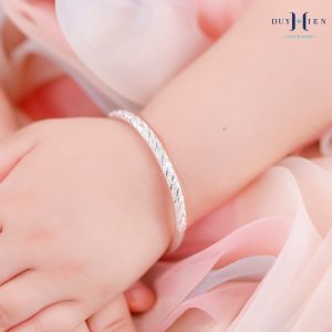 Vòng Bạc Nguyên Chất S990 Cho Bé Trơn Không Chuông Phay Sáng Nhiều Kiểu Bền Sáng Kỵ Nắng Gió