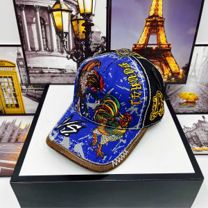 Nón Kết Four_41 Thêu Hình 2 Con Gà Chiến Cao Cấp - From Chuẩn Lòng Sâu