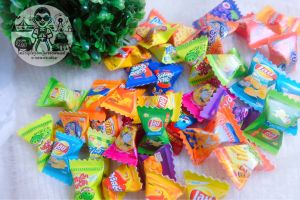 เหรียญโปรยทาน แบบซองขนม (คละแบบ) กระดาษพับเหรียญโปรยทาน กระดาษพับเหรียญโปรยทานแบบซองขนม